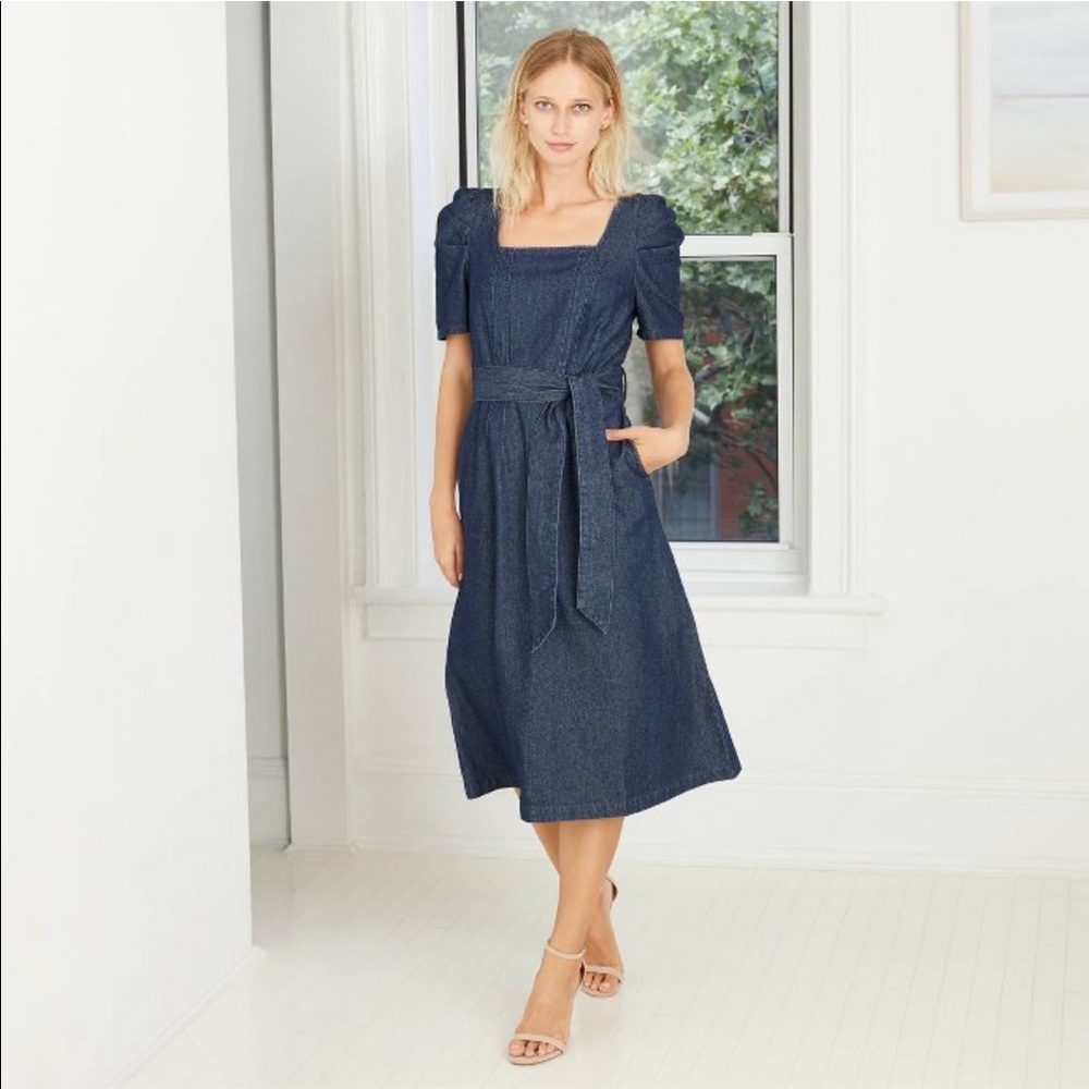 Puff sleeve belted denim dress